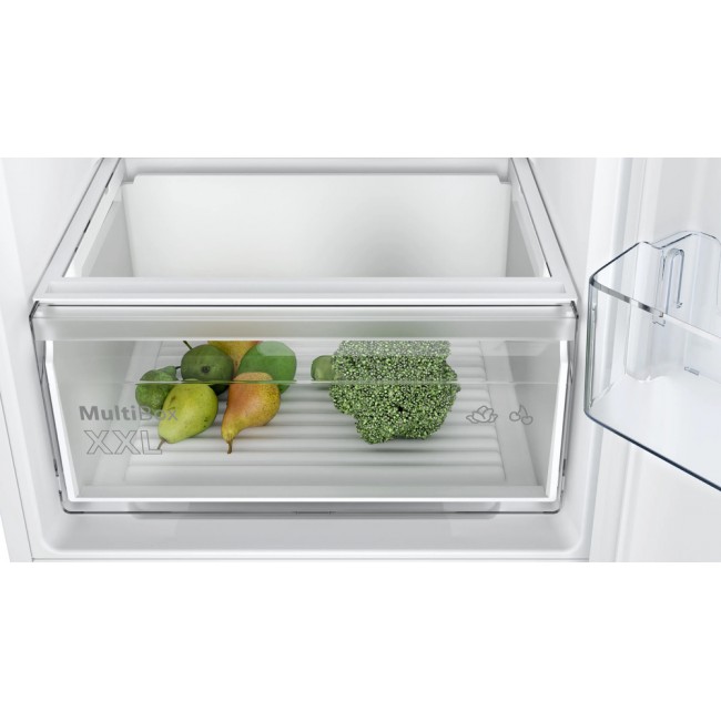 Series 2 Built-in fridge-freezer with freezer at bottom 177.2 x 54.1 cm flat hinge