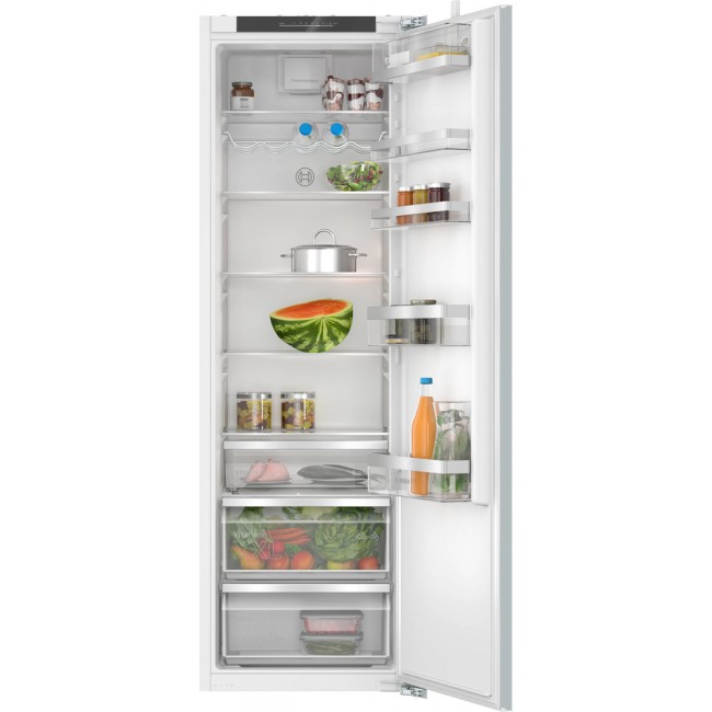 Series 6 Built-in fridge 177.2 x 55.8 cm soft close flat hinge